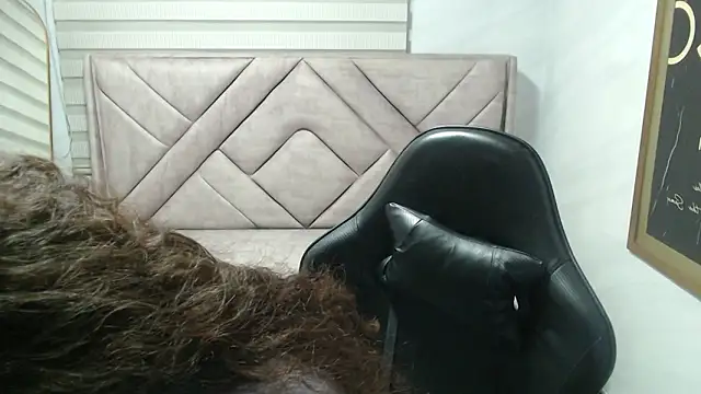 Velvet Moon V online show from February 10, 8:24 pm