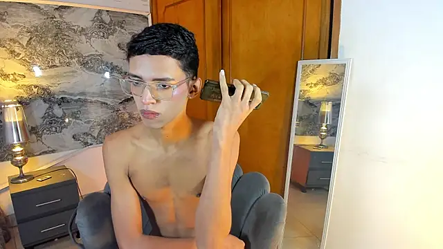 BILLY JAMEES online show from January 11, 8:14 pm