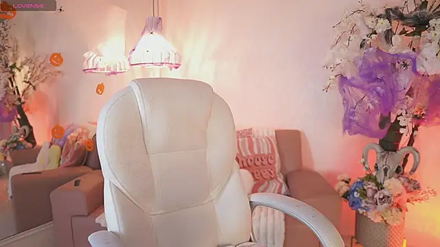 JadeSummerr online show from October 18, 11:44 am