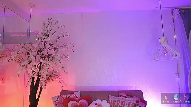 JadeSummerr online show from March 10, 11:37 am