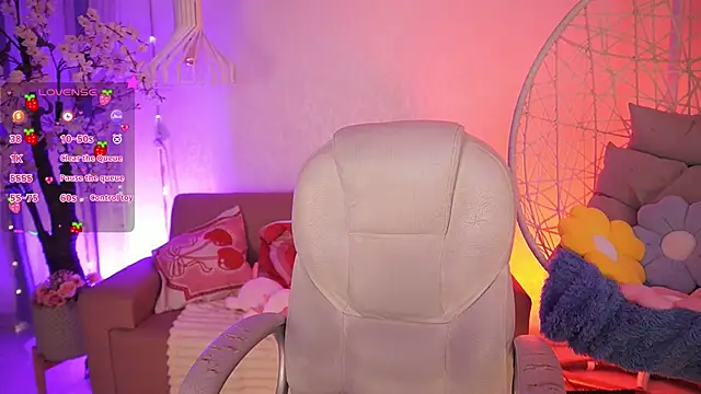 JadeSummerr online show from May 28, 11:40 am