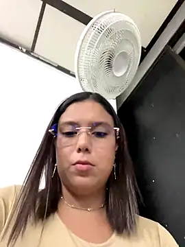 Snapshot of LICEET chatting on September 27, 12:26 am LICEET online show from September 27, 12:26 am