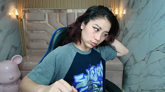 valentina r  online show from March 31, 3:19 am