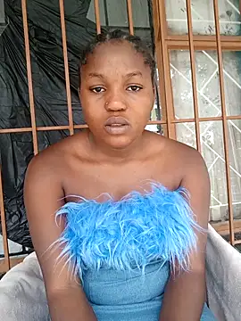 SweetHoney21  online show from December 15, 6:28 am