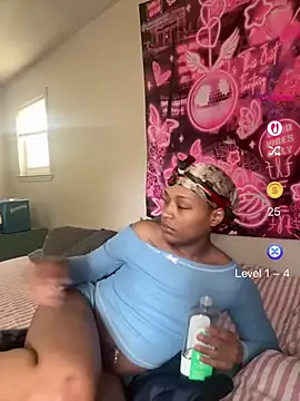 Snapshot of PrettyBabriexox chatting on May 7, 4:23 pm PrettyBabriexox online show from May 7, 4:23 pm
