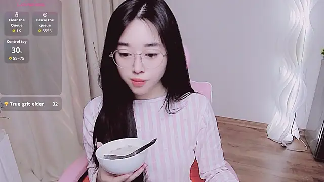 Snapshot of Miu-999 chatting on October 16, 4:57 am Miu-999 online show from October 16, 4:57 am