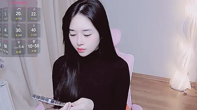 Snapshot of Miu-999 chatting on November 18, 2:06 am Miu-999 online show from November 18, 2:06 am