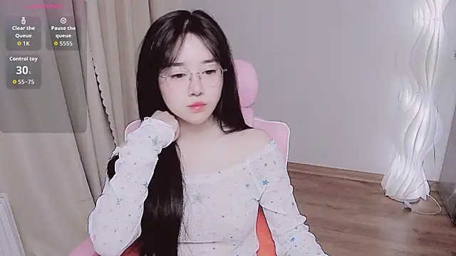 Snapshot of Miu-999 chatting on November 25, 2:11 am Miu-999 online show from November 25, 2:11 am