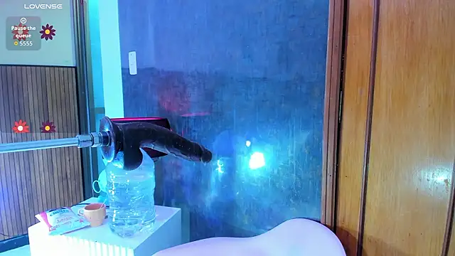 dalia roses online show from March 7, 2:19 am