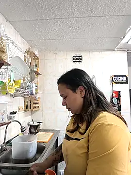 haashkyo online show from February 12, 5:52 pm