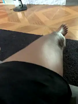 Snapshot of envolvemteX chatting on October 21, 1:01 pm envolvemteX online show from October 21, 1:01 pm