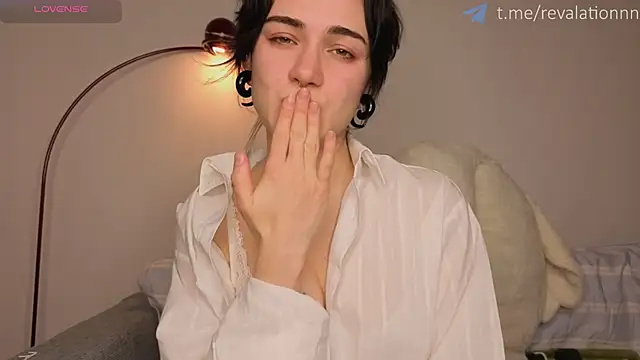 Snapshot of revalation_ chatting on December 4, 4:27 pm revalation online show from December 4, 4:27 pm