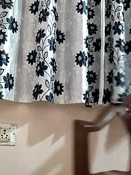 poojam93 online show from April 30, 2:29 am