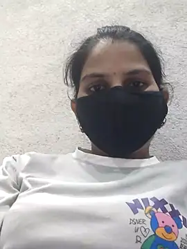poojam93 online show from June 22, 1:51 am
