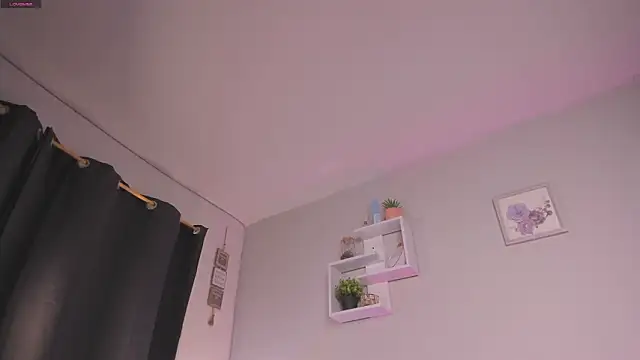 caro sanchezz online show from March 9, 12:09 pm