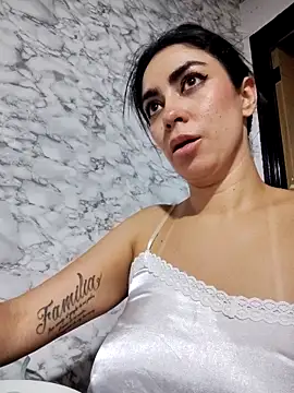 CristalHeart  online show from March 28, 1:49 am