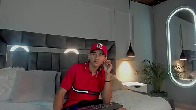 Jade rey  online show from February 22, 4:35 am