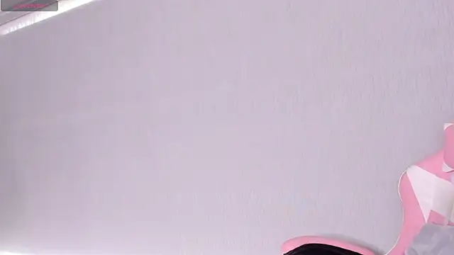 kendal hot01 online show from January 12, 2:22 pm