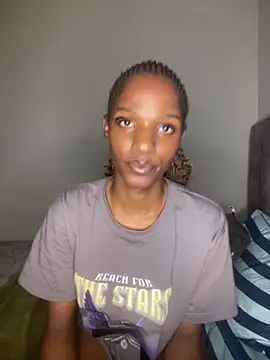 Trans fairy online show from March 8, 9:29 pm