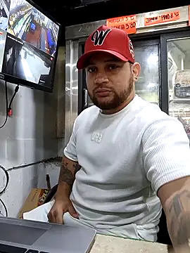 Catire10  online show from December 20, 2:24 pm