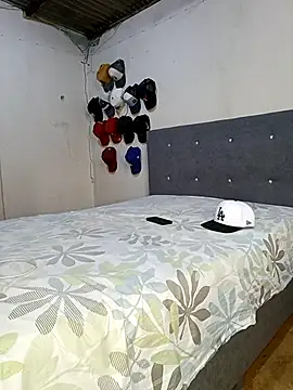 Catire10  online show from April 27, 1:53 pm