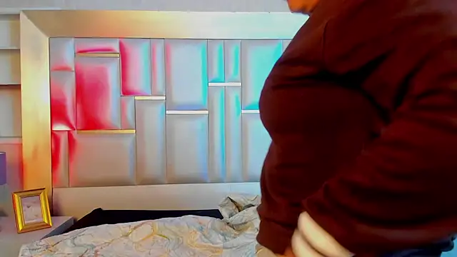 Snapshot of AdelaTaylor chatting on October 26, 11:49 am AdelaTaylor online show from October 26, 11:49 am