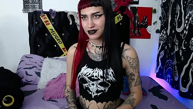 mayaREDdoll online show from March 4, 3:34 am