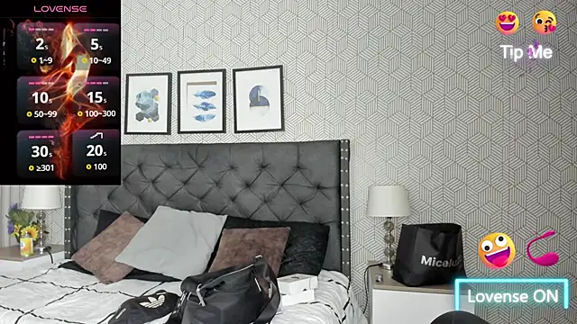 sweet  vanessa1 online show from October 17, 3:53 am