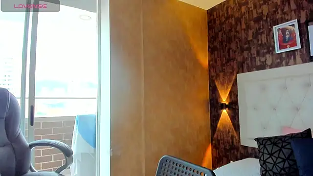 sweet  vanessa1 online show from February 27, 9:59 pm