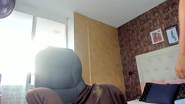 sweet  vanessa1 online show from March 7, 10:29 pm