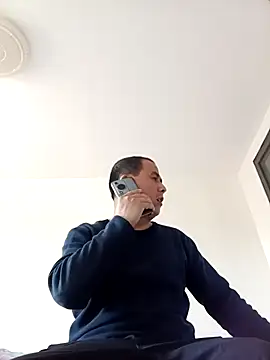 CWQ123 online show from December 2, 7:57 am