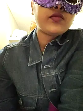 Snapshot of Naomi_3562 chatting on December 20, 7:37 am Naomi 3562 online show from December 20, 7:37 am