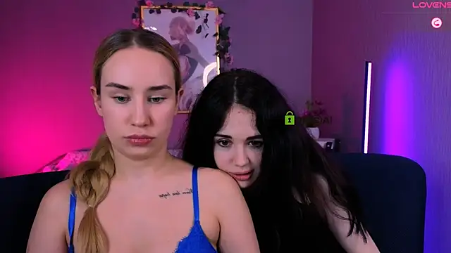 riley sanders online show from November 29, 11:30 pm