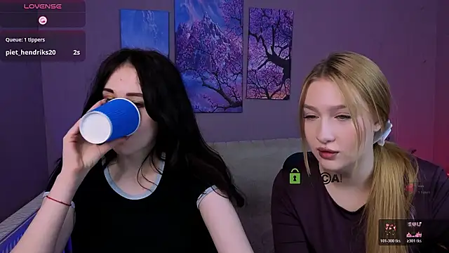 riley sanders online show from January 15, 8:34 pm