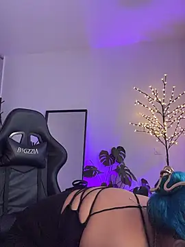 Snapshot of HATSUNE__ chatting on December 4, 9:51 am HATSUNE online show from December 4, 9:51 am