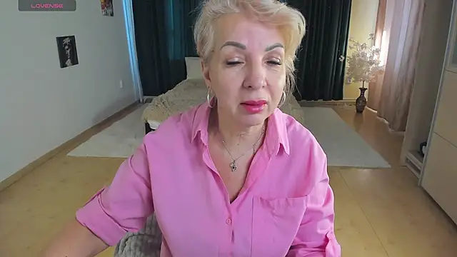 LiliaMoons online show from March 10, 9:03 am