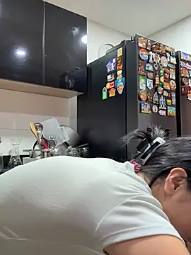 zoecams1 online show from May 16, 8:18 pm