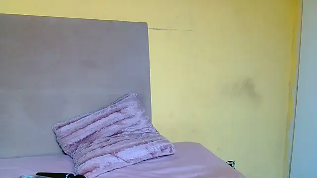 Snapshot of thique_doll chatting on October 30, 8:31 pm thique doll online show from October 30, 8:31 pm