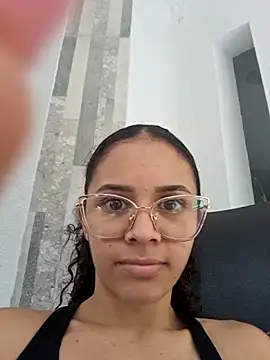 Snapshot of Britany_Sweety chatting on September 29, 6:13 pm Britany Sweety online show from September 29, 6:13 pm