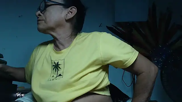 maggi hotsson online show from April 8, 2:11 am