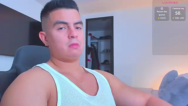 Snapshot of RJBarto chatting on December 19, 12:34 pm RJBarto online show from December 19, 12:34 pm