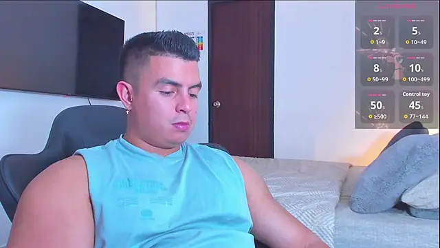 Snapshot of RJBarto chatting on February 19, 3:46 am RJBarto online show from February 19, 3:46 am