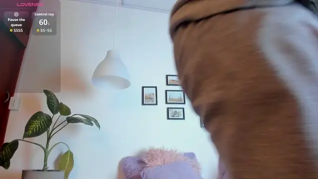 Snapshot of Coco_joness chatting on November 9, 7:56 pm Coco joness online show from November 9, 7:56 pm