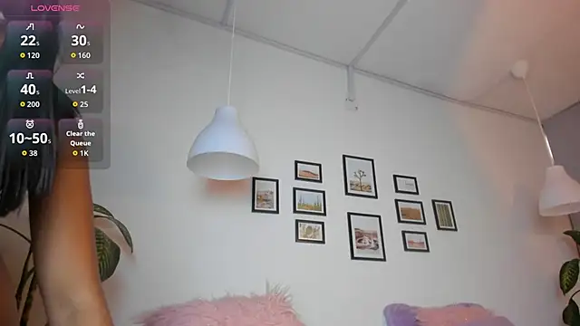 Snapshot of Coco_joness chatting on November 28, 8:11 pm Coco joness online show from November 28, 8:11 pm