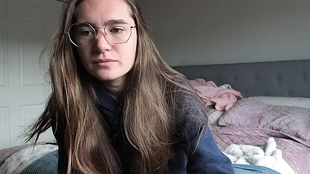 bambifarrina online show from October 16, 4:30 pm