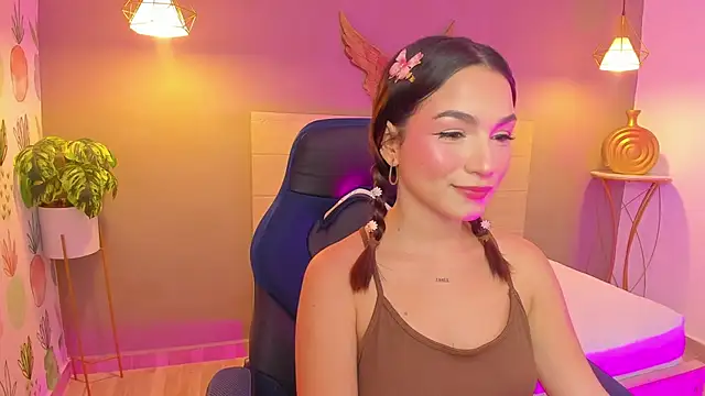 Snapshot of luma_sky_ chatting on September 23, 3:09 am luma sky online show from September 23, 3:09 am