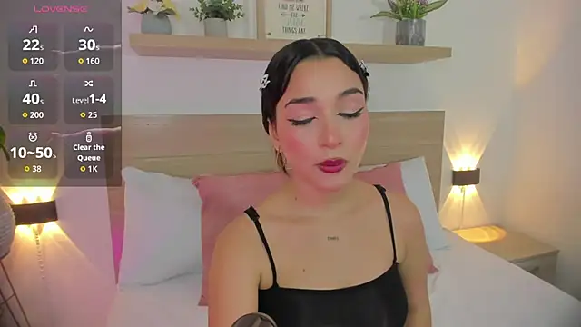 Snapshot of luma_sky_ chatting on November 23, 3:17 am luma sky online show from November 23, 3:17 am