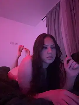 laylabliss online show from September 18, 2:13 am