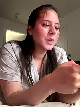 laylabliss online show from November 12, 2:28 pm