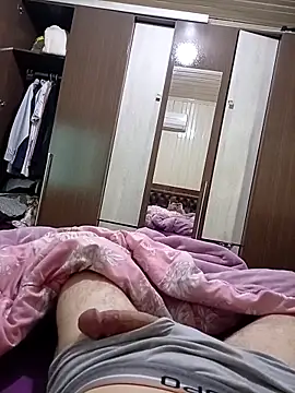 Gustavo198045 online show from April 12, 11:15 am